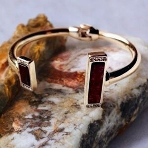 WHITE HOUSE BLACK MARKET WOODEN ACCENT BANGLE BRACELET